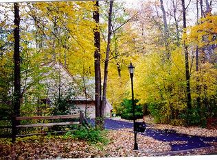 2035 La Chandelle Ct, Brookfield, WI 53045