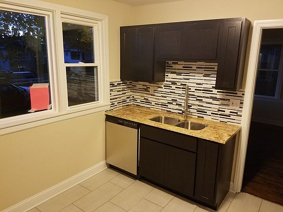 3rd image of 313 26th Ave