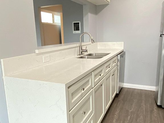 3rd image of 4046 Crown Point Dr APT 1