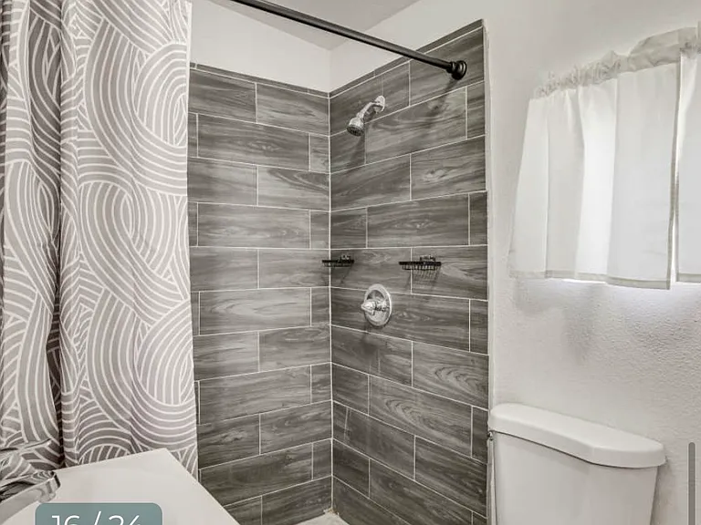 2710 Wyoming Ave #C — Photo 9