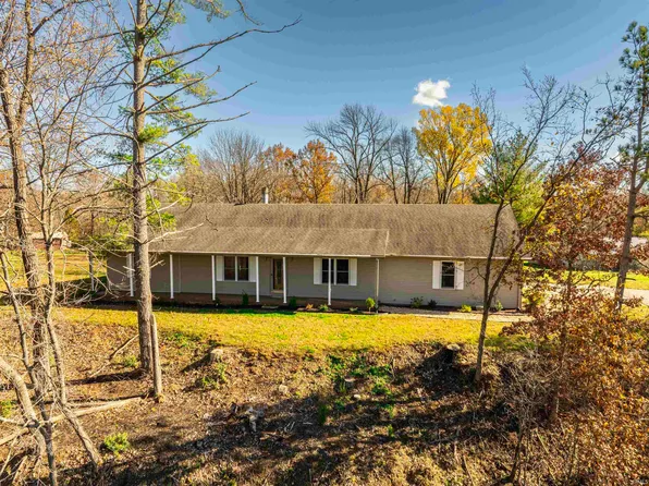 822 S Pelzer Rd, Boonville, IN 47601