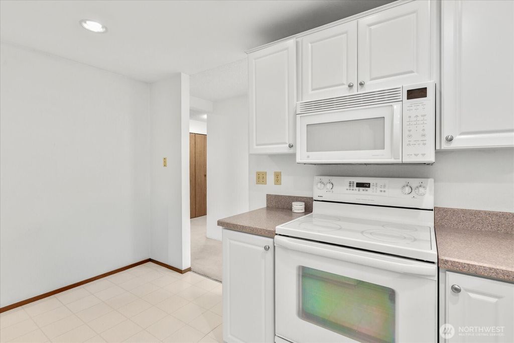 11615 127th Lane NE #A1, Kirkland, WA - View 6