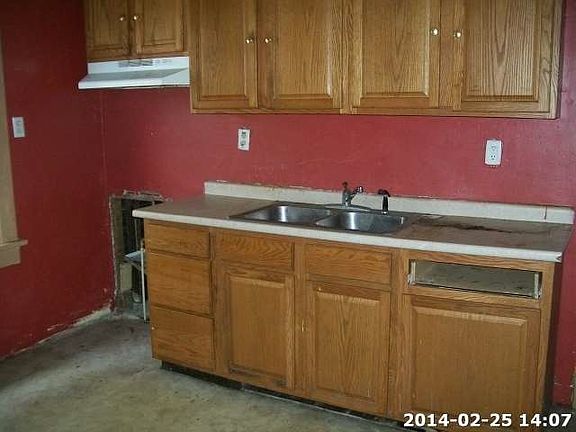 5th image of 2043 Parkhill Dr