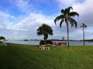 1898 Shore Dr S APT 114, South Pasadena, FL 33707
