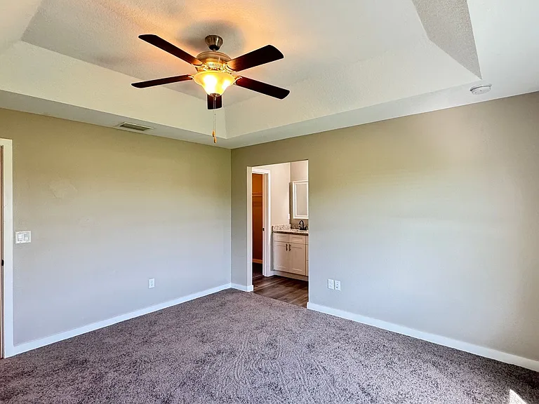 8833 Hampshire Dr — Photo 24