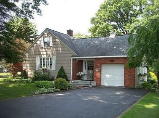 7442 Shawnee Rd, North Tonawanda, NY 14120