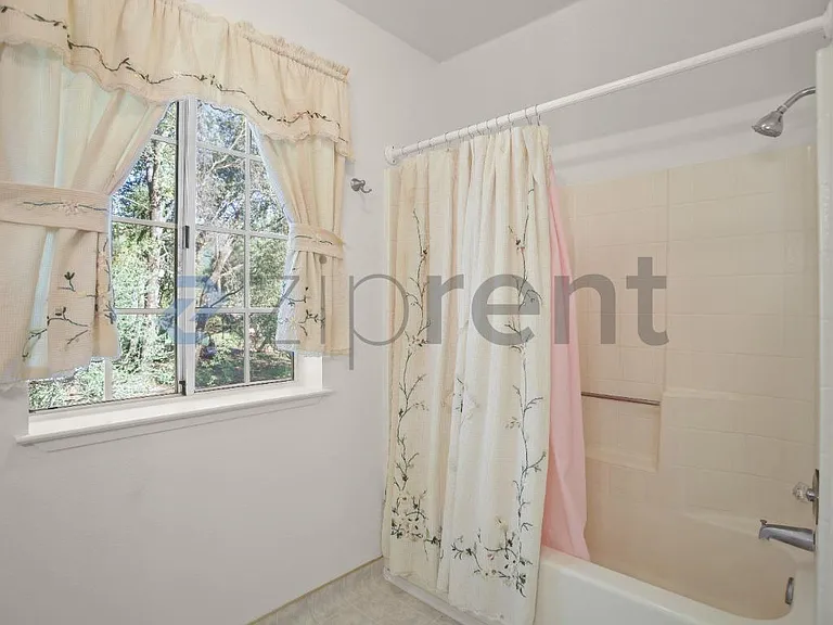 Upstairs Bathroom #1