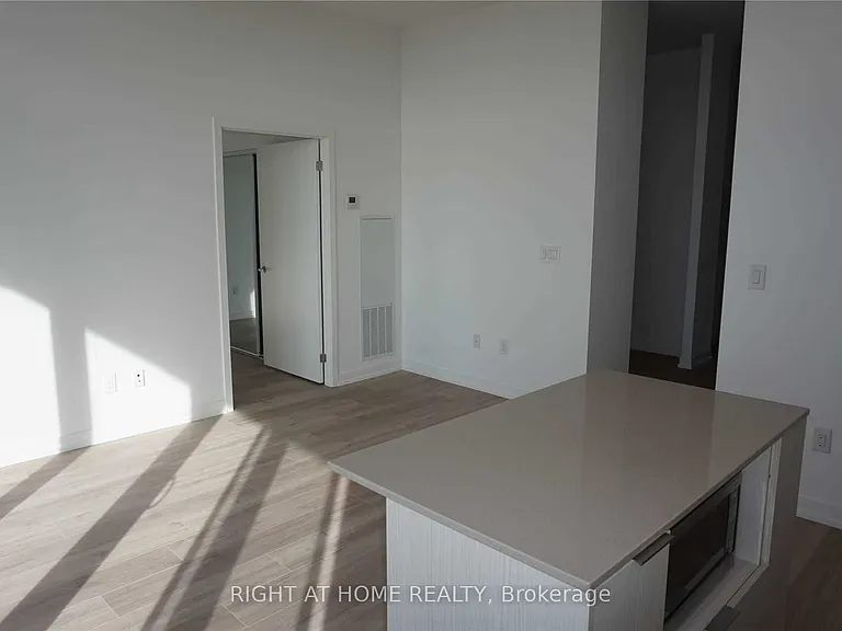 2520 Eglinton Ave W #510 — Photo 6