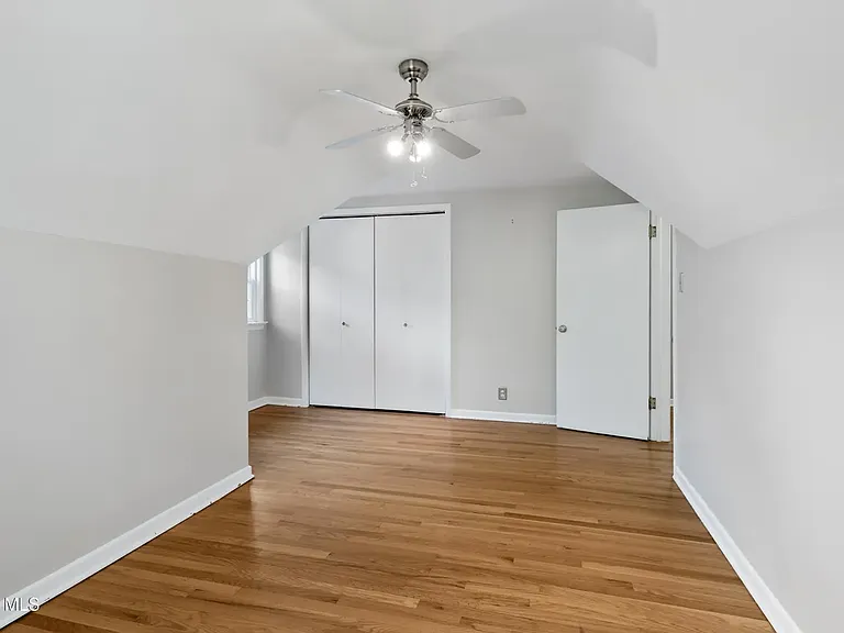 2324 Niskayuna Dr — Photo 7