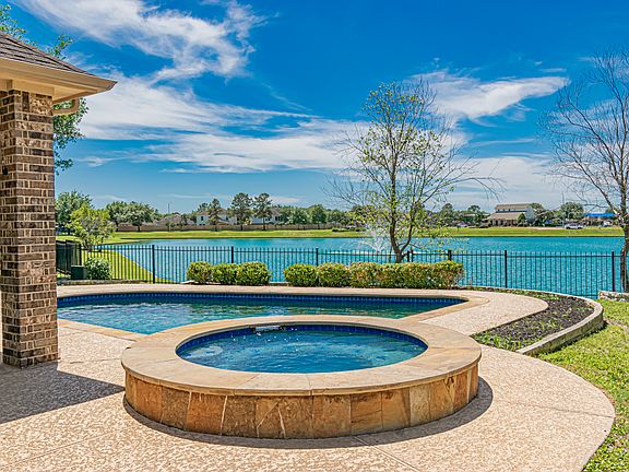 2nd image of 25214 Lockspur Dr