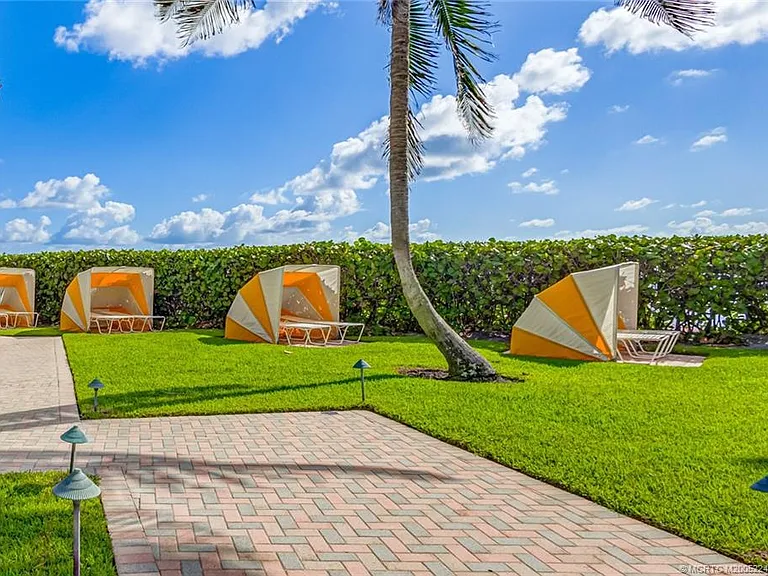 500 Ocean Dr #W-11 — Photo 3