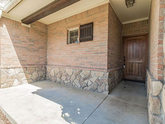 4th image of 4103 SW Staverton Dr