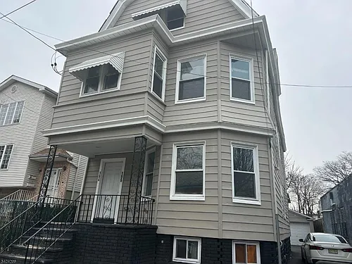 194 Wainwright St #1 Photo 1