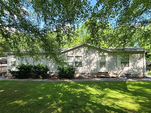 694 County Road 105 E, Bluford, IL 62814