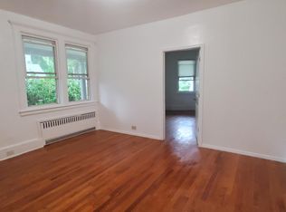 4 Cabot Rd #1, Larchmont, NY 10538