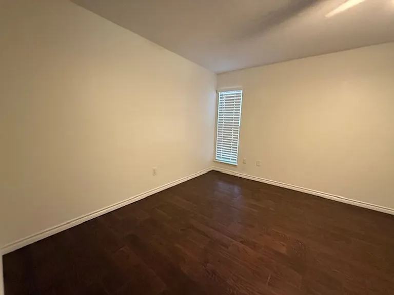 4608 Oak Knoll St — Photo 13