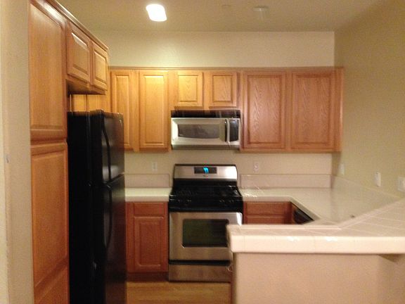 4th image of 705 Dante Cir