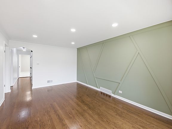 3rd image of 3531 W 73rd Pl
