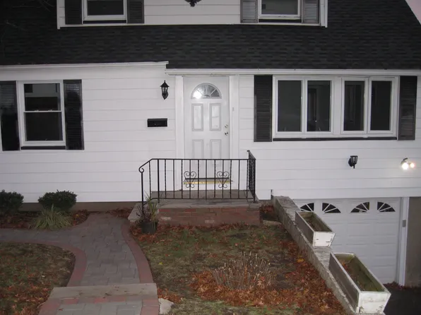 1 Lorelei Rd, West Orange, NJ 07052