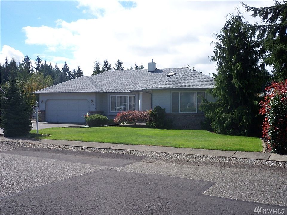 1st image of 9513 Alexander Dr NE