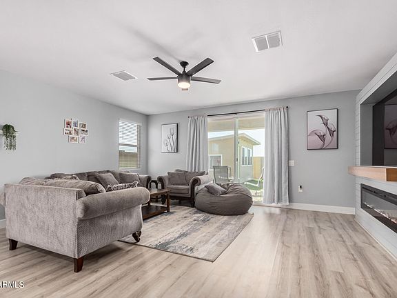 5th image of 35785 W SAN SISTO Avenue