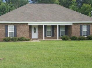 300 Valley Xing, Valley Grande, AL 36701
