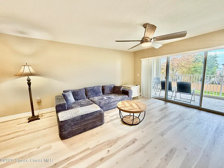 551 Casa Bella Dr #204 — Photo 5
