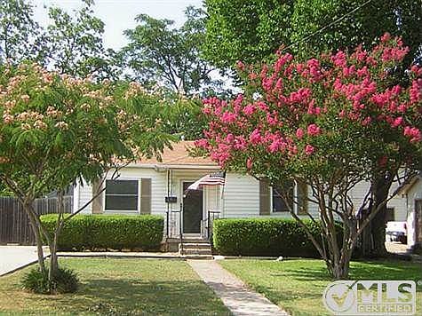 1st image of 721 Pecan Dr