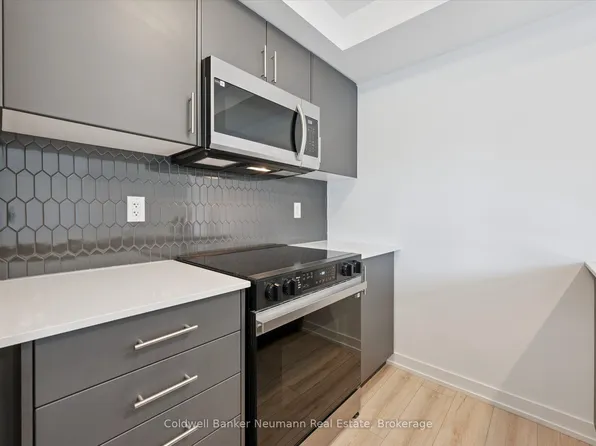 940 Saint David St N #25, Centre Wellington, ON N1M 2W3