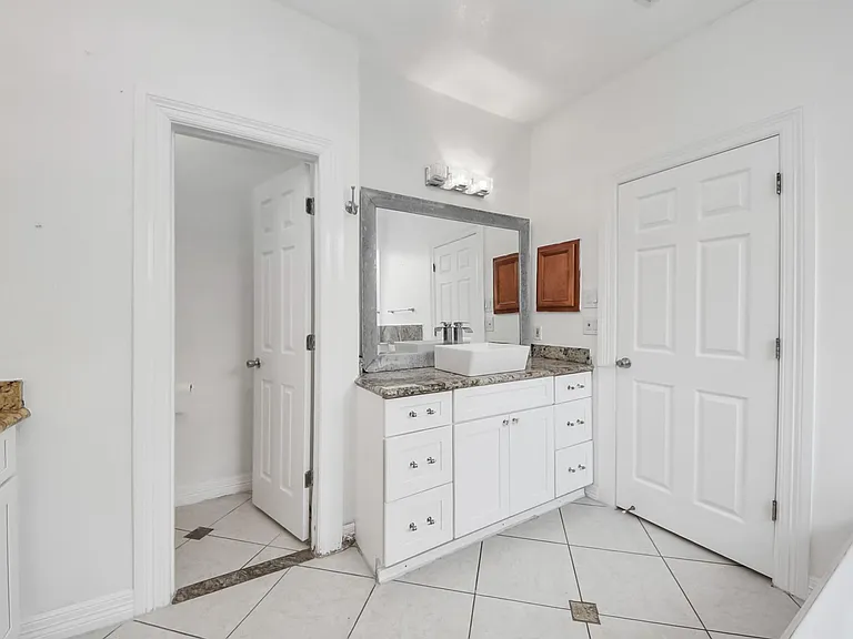 18315 Brenwood Manor Dr — Photo 24