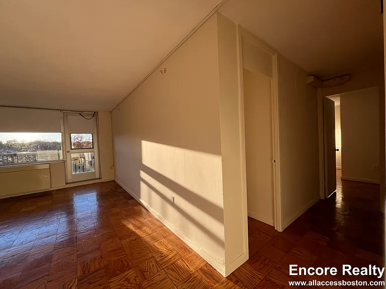 17 Monmouth Ct #M — Photo 23