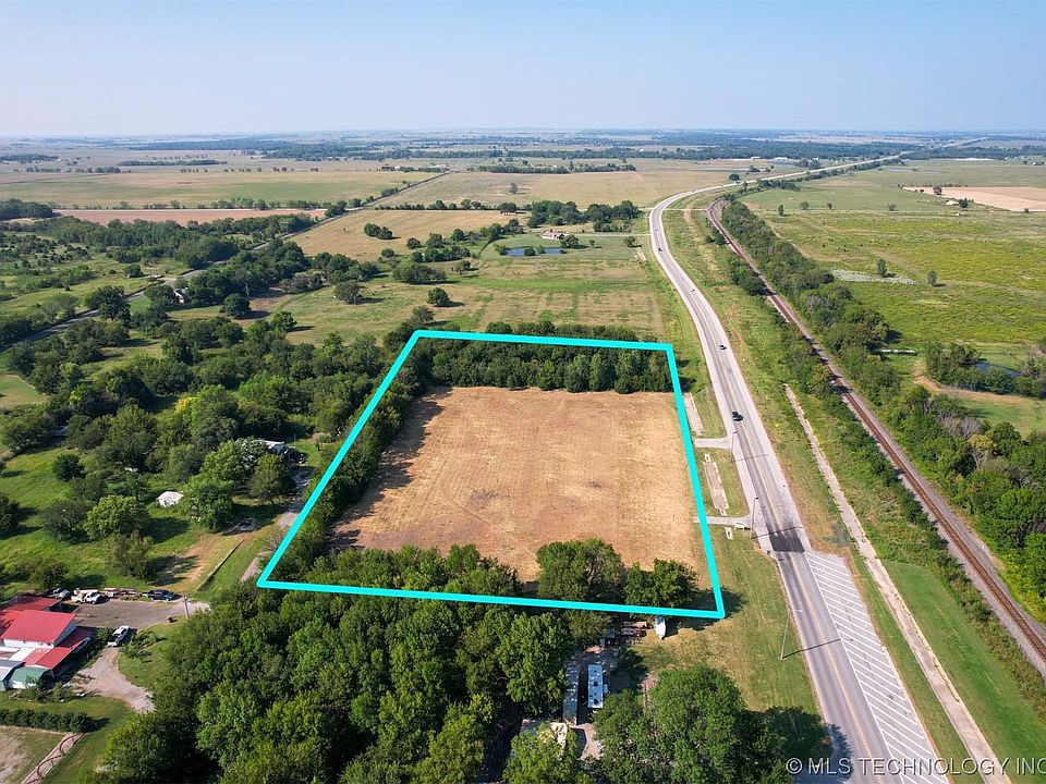 1st image of 548 N Highway 169