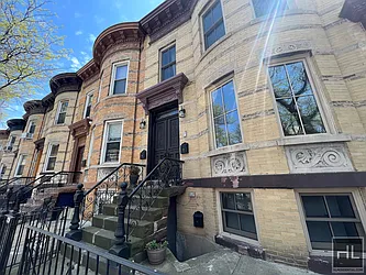 136 Moffat Street #B image 1 of 9