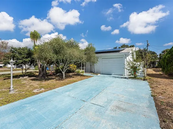 2066 High Ridge Dr, Clearwater, FL 33763