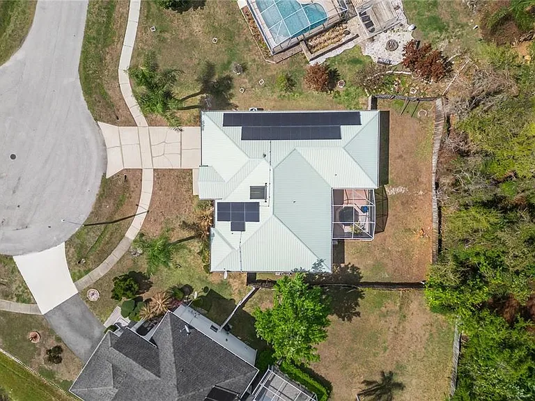603 Pinehurst Ct — Photo 43