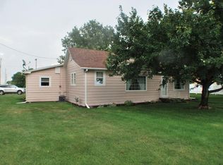 312 N French St, Brocton, IL 61917