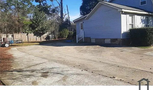 3425 Wilmington Dr — Photo 1