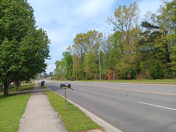 5th image of 1413 Graham Rd