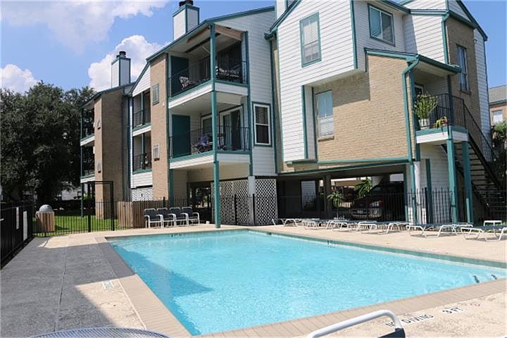1 of 2 Swimming Pools