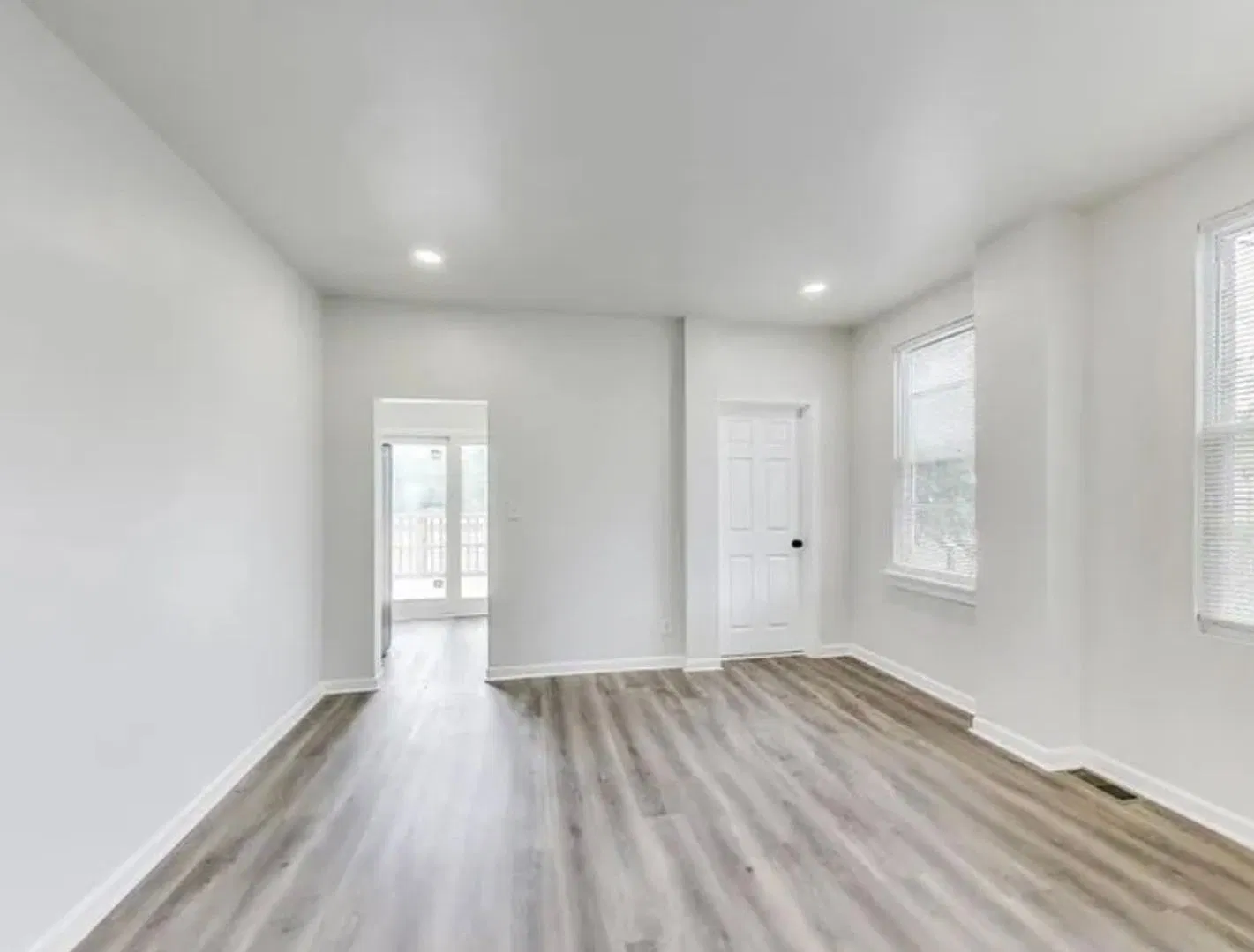 Charming 2BR Duplex in Baltimore — Photo 1