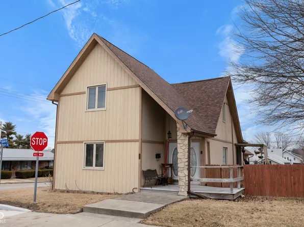 1061 N Jackson St, Frankfort, IN 46041
