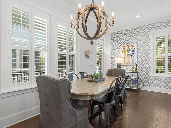 3rd image of 109 Emerald Beach Cir