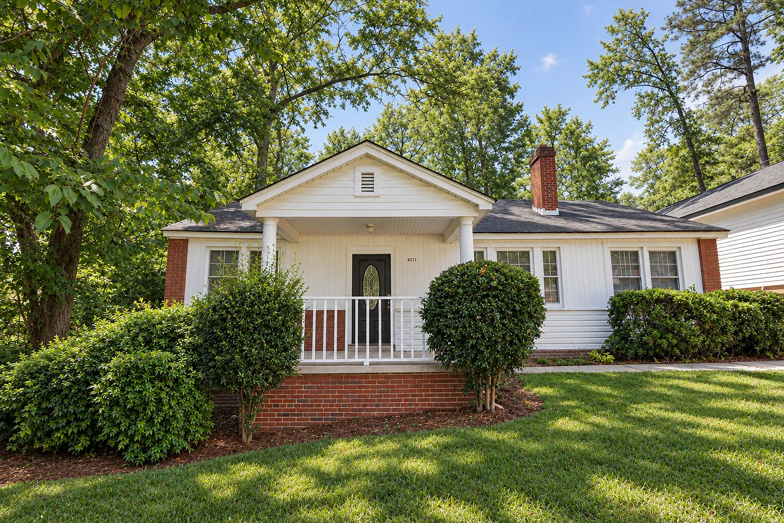 4 bed, 1400 sqft, $1,500 — Photo 1