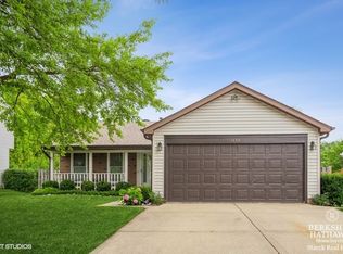 1858 Longboat Dr, Elk Grove Village, IL 60007