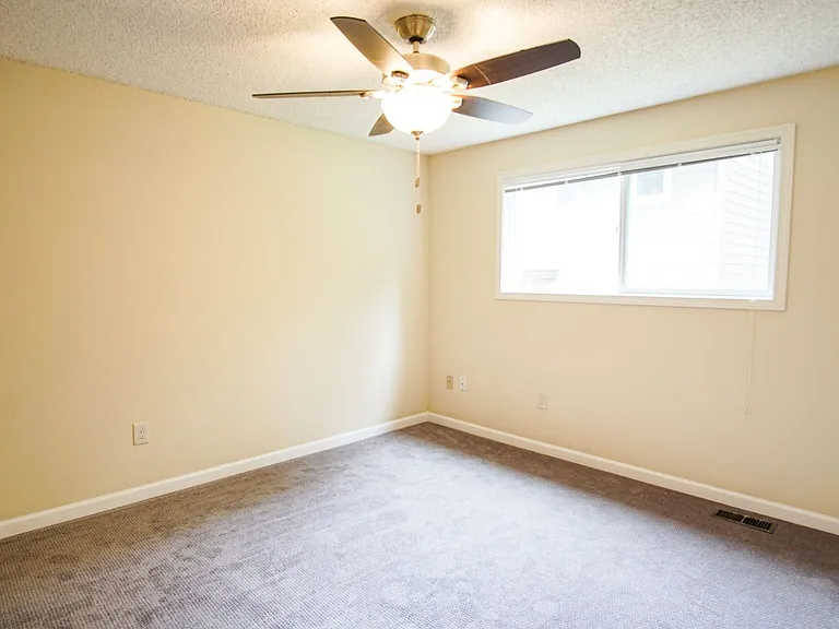 3595 Cedaroak Dr #20 — Photo 13