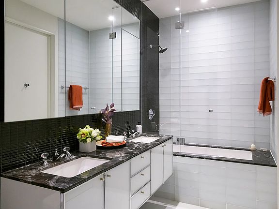 4th image of 25 Broad St APT 14G