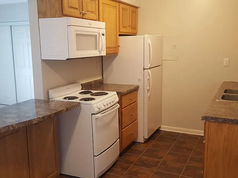 1115-1120 Doreen Ct — Photo 6