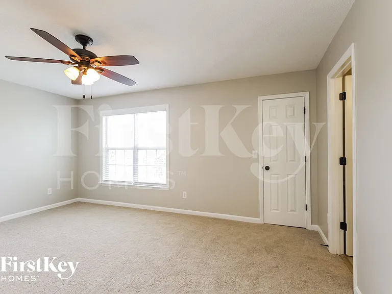 1703 Glenn Meade Dr — Photo 9