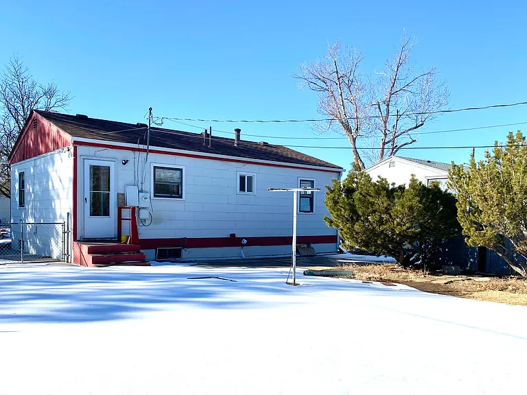 1310 S Newton St — Photo 25