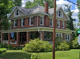 2101 Maiden Ln SW, Roanoke, VA 24015